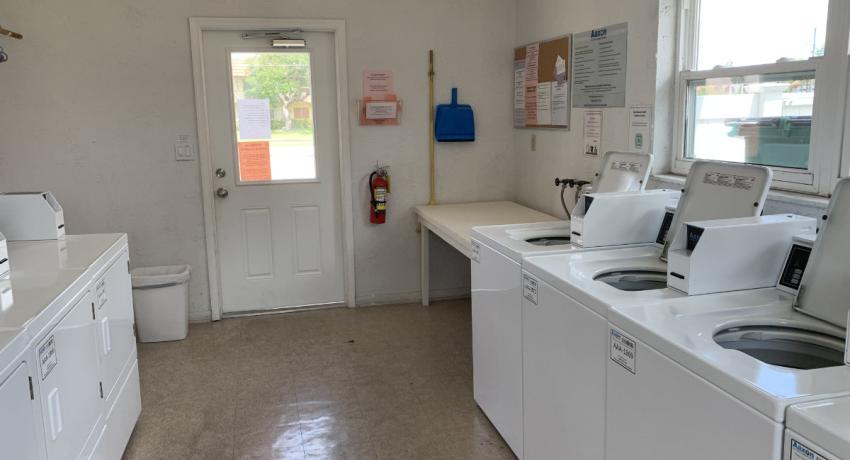 Sea Breeze South - laundry